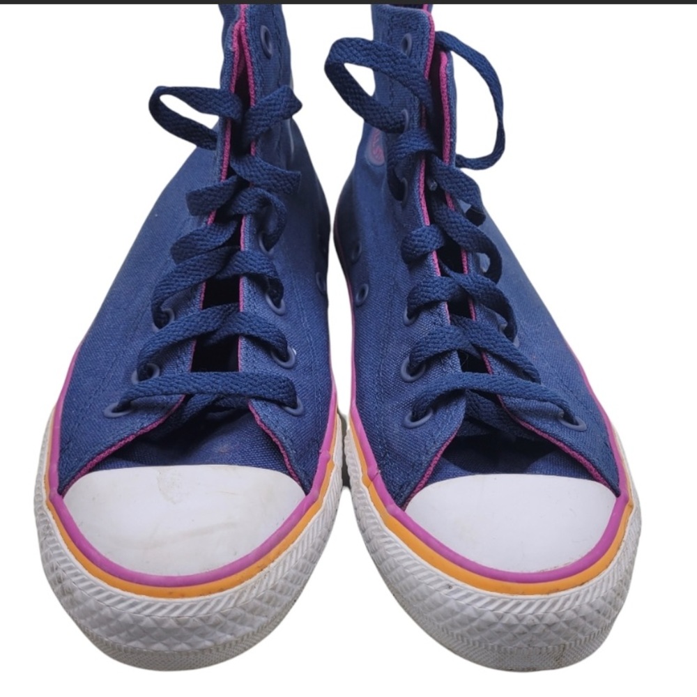 Converse Blue with colorful lines (Size 4)